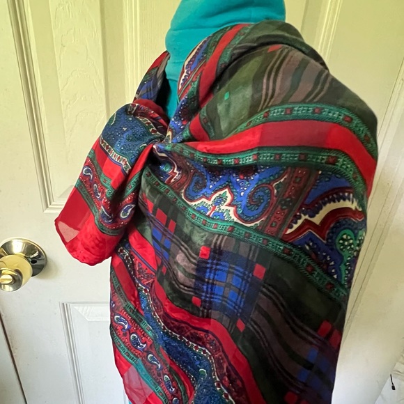 YvesSaintLaurent 100% Silk/Shawl. Multicolor. Made in Italy. - Picture 9 of 16